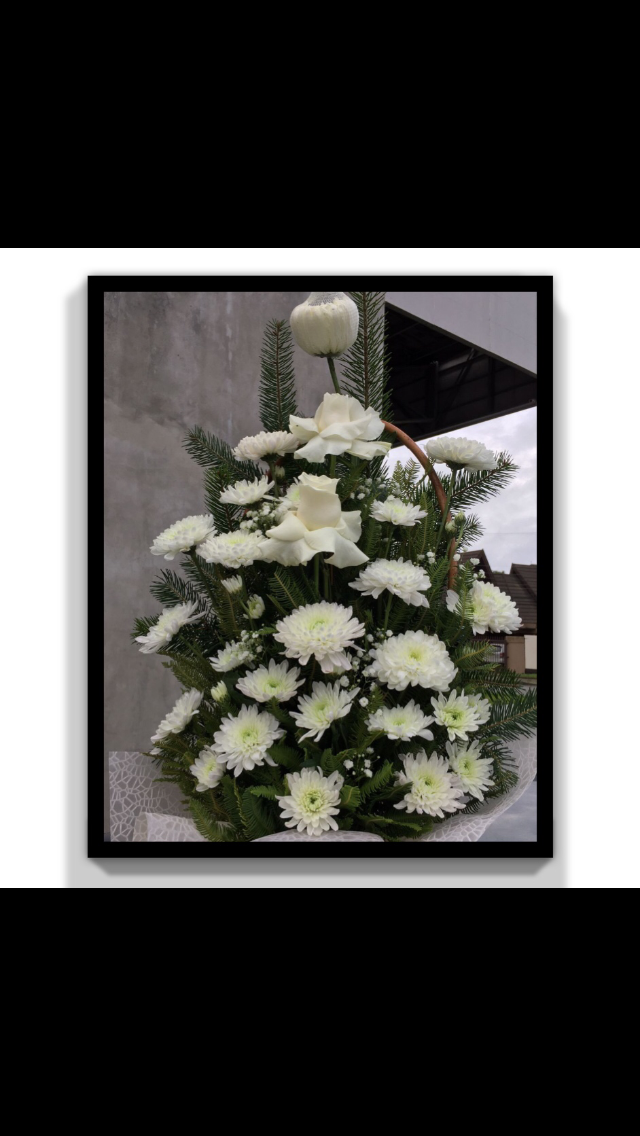 Canastillo de Flores Blancas Condolencias